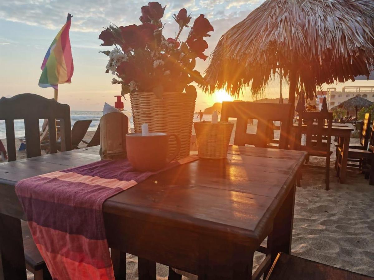 Hotel La máxima& LGBT Zipolite Exterior foto